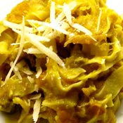 Tagliatelle con zucca e funghi