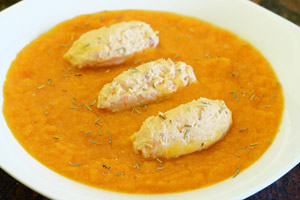 Vellutata di carote e mango con crema al salmone al rosmarino