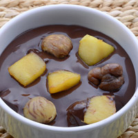 Crema al cacao con mele e castagne glassate al profumo di rhum
