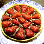 Crostata con crema al cioccolato e fragole