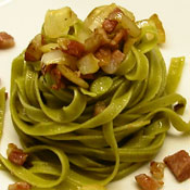 Fettuccine con belga e pancetta