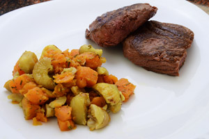 Filetto di struzzo con castagne e zucca al rosmarino