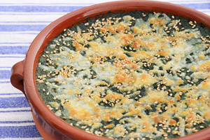 Frittata verde agli spinaci, mozzarella e sesamo