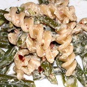 Fusilli con caprino e fagiolini