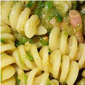 Fusilli con tonno alle olive