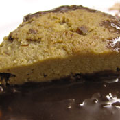 Mattonella di marroni con salsa al cioccolato