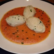 Quenelles di castagne con salsa ai cachi