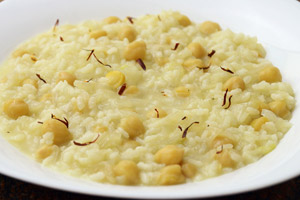 Risotto alle cipolle, ceci e peperoncino 