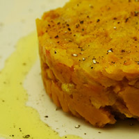 Sformatino di zucca e crudo di branzino allo zenzero