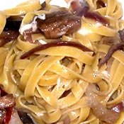 Tagliatelle con funghi e finocchi