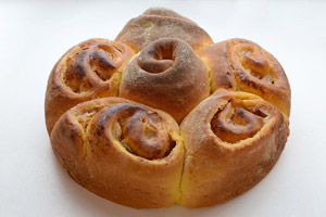 Torta delle rose con mele speziate