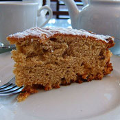 Torta di mele e amaretti