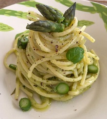 Pasta asparagi carbonara