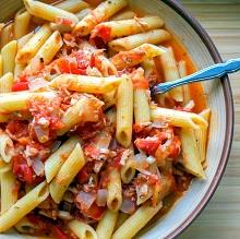 Pasta al tonno e pomodoro